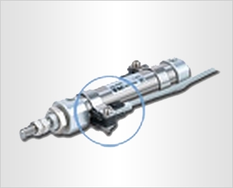 [Signalgeber mit Kabelstecker